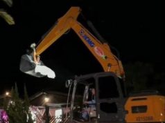 Noiva chega ao casamento rodando em conha de escavadeira: piloto era o noivo; vídeo