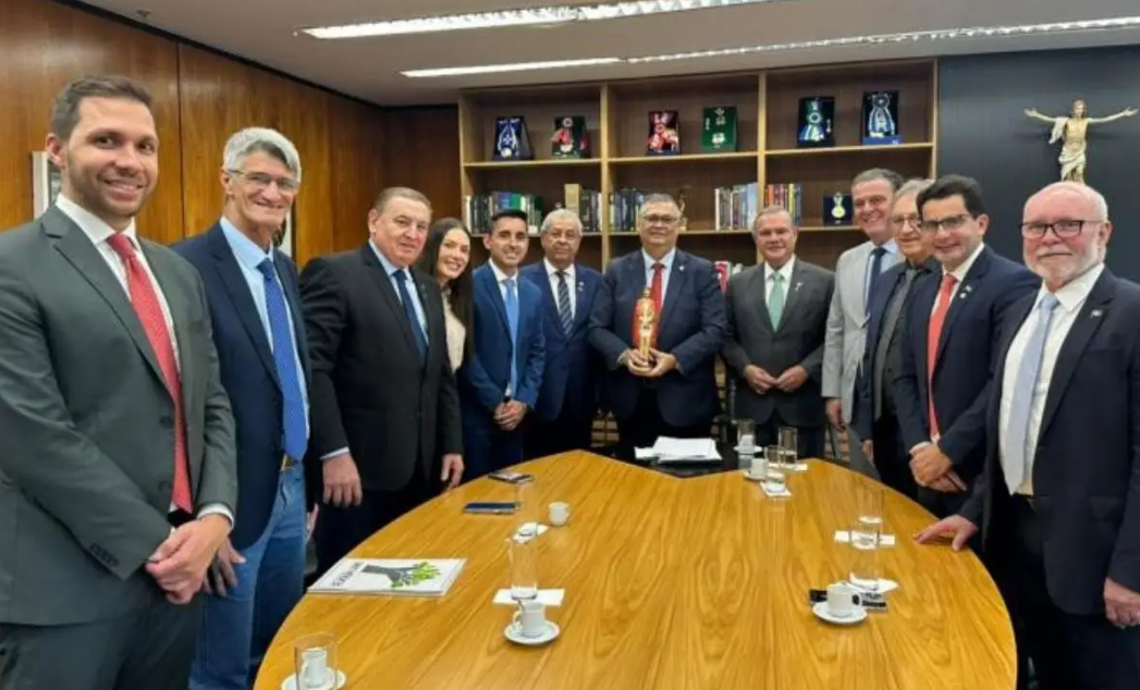 Ministro do STF se reúne com políticos para tratar de divisão entre Mato Grosso e Pará