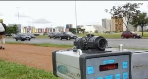 Projeto que proíbe radar escondido avança na Câmara