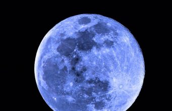 FENÔMENO RARO: Tem Lua Azul Neste Fim de Semana