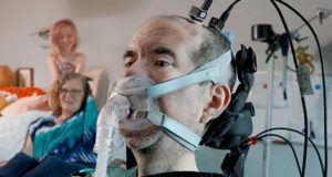 Implante cerebral devolve a voz a homem que já não conseguia falar