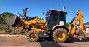 Prefeitura de Colíder instala redutores de velocidade para reforçar a segurança na comunidade Nova Galileia;vídeo