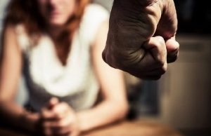 NORTÃO MT: marido acusa esposa da prática de prostituição e ameaça matá-la com cinco tiros