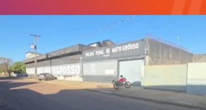 Mulher presa por morte da filha morre em delegacia enquanto polícia faz buscas pelo corpo da criança