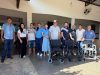 Prefeitura de Colíder e Câmara de Vereadores entregam cadeiras de rodas e de banho à Casa do Peregrino