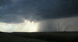 TEMPESTADE: Ciclone extratropical pode intensificar ventania com granizo e chuva forte no RS