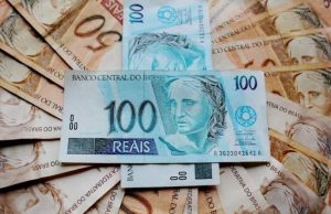 Brasileiros ainda têm R$ 5,1 bilhões em dinheiro esquecido em bancos; veja como sacar