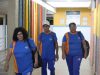 Família unida volta a estudar: filha de 51 leva os pais idosos com ela para a escola