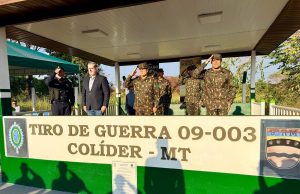 Comandante da 9ª Região Militar inspeciona atividades do Tiro de Guerra de Colíder