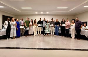 COLIDER: última sessão de agosto foi marcada por apresentação de projetos e homenagens a líderes religiosos