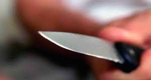 Mãe é esfaqueada pelo filho de 11 anos após ele ser contrariado