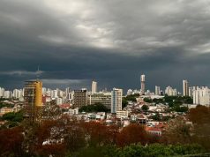 EM ALERTA! Frente fria avança por MT com chuva intensa, raios e ventos de até 70 km/h