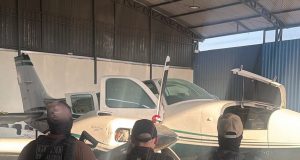Três integrantes de grupo criminoso investigado por planejar ataque contra instituições financeiras em Colider foram presos e aeronave foi apreendida