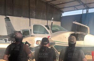 Três integrantes de grupo criminoso investigado por planejar ataque contra instituições financeiras em Colider foram presos e aeronave foi apreendida