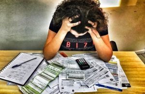 ENDIVIDAMENTO DAS FAMÍLIAS: juros sobem em agosto e inadimplência chega a 6%