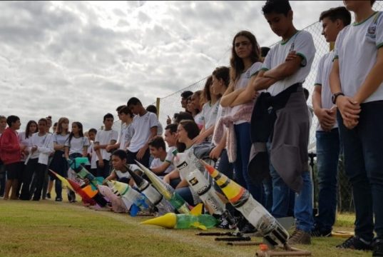 Foguetes de garrafas PET, canos PVC e outros materiais de baixo custo vão ganhar os céus durante competição de lançamento em MT