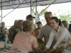 Flavinha visita Feira Livre de Colíder ao lado de Fábio Furlanetto e reforça diálogo com pequenos produtores