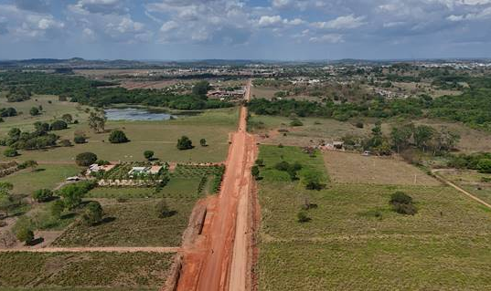 Flavinha visita obra da Estrada Planalto e acompanha de perto investimento de quase R$ 10 milhões em Colíder
