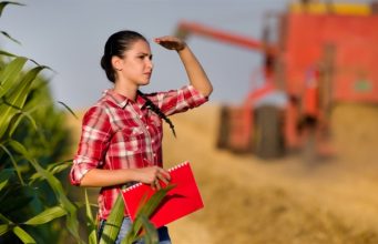 Invenções de agricultoras impressionam em prêmio mundial