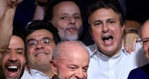 Reeleito, Lula anuncia mudanças na educação, tecnologia e saúde; veja as promessas